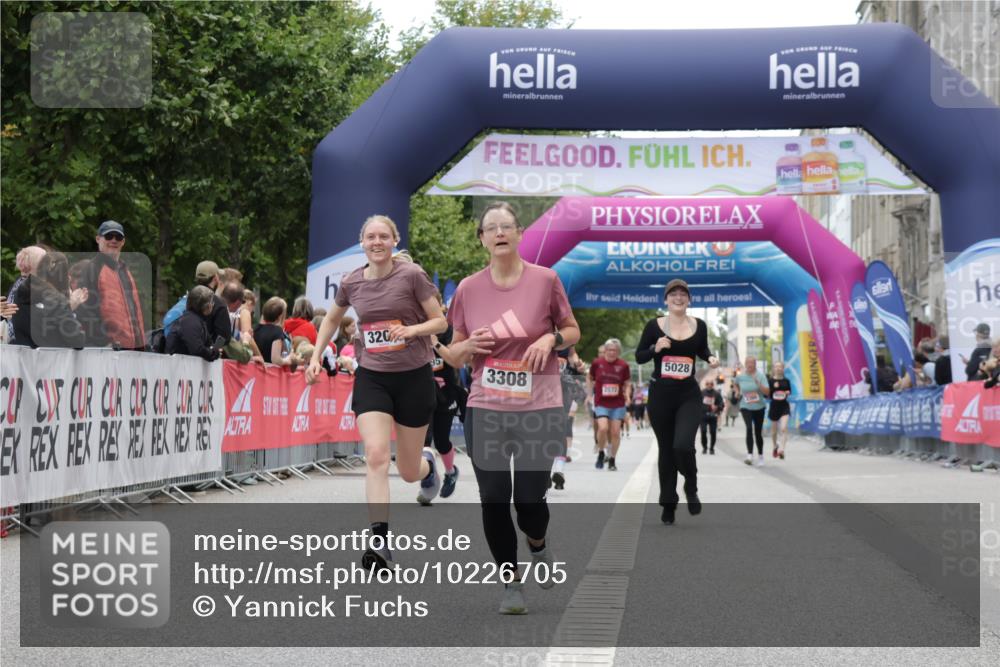 06.09.2026 - CURREX Alsterlauf Yannick Fuchs http://msf.ph/oto/10226705 06.09.2026 10:20:12 Ziel 2043, 3204, 3308, 3769, 3926, 4724, 5028, 5350, 5580, 5581 meine-sportfotos.de