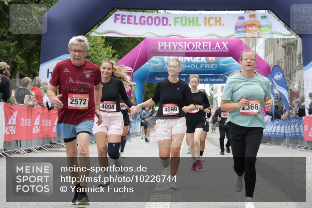 06.09.2026 - CURREX Alsterlauf Yannick Fuchs http://msf.ph/oto/10226744 06.09.2026 10:20:23 Ziel 2366, 2572, 2995, 4098, 4099, 4609, 5028, 5350 meine-sportfotos.de