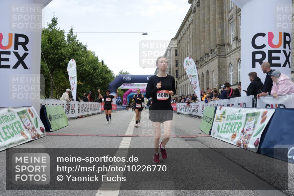 06.09.2026 - CURREX Alsterlauf Yannick Fuchs http://msf.ph/oto/10226770 06.09.2026 10:20:29 Ziel 2366, 2572, 3026, 4098, 4099, 4609, 5305, 6413 meine-sportfotos.de