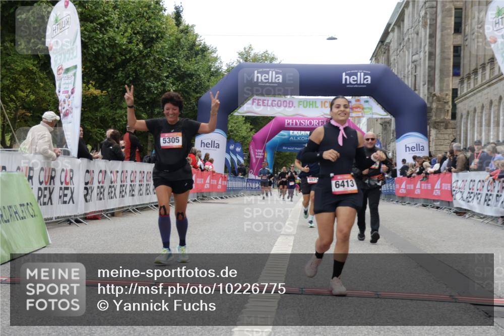 06.09.2026 - CURREX Alsterlauf Yannick Fuchs http://msf.ph/oto/10226775 06.09.2026 10:20:30 Ziel 2366, 2572, 3026, 4098, 4099, 4609, 5305, 6413 meine-sportfotos.de