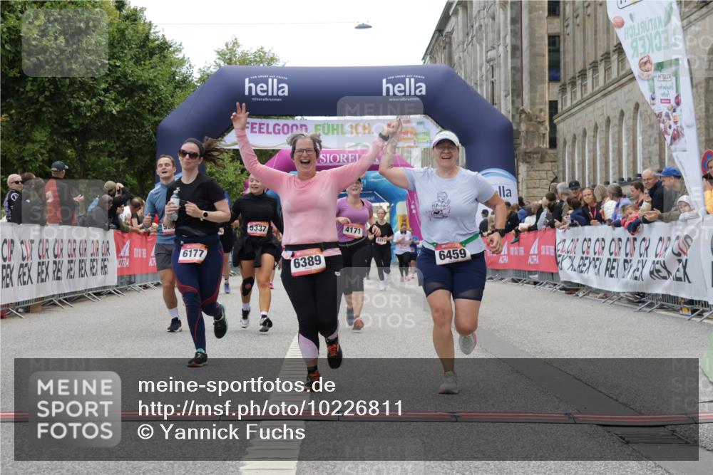 06.09.2026 - CURREX Alsterlauf Yannick Fuchs http://msf.ph/oto/10226811 06.09.2026 10:20:43 Ziel 4171, 4635, 5336, 5337, 6177, 6389, 6459 meine-sportfotos.de