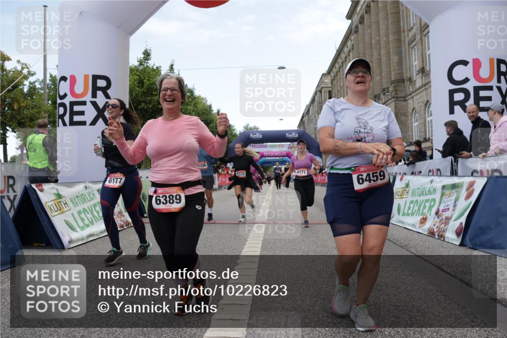 06.09.2026 - CURREX Alsterlauf Yannick Fuchs http://msf.ph/oto/10226823 06.09.2026 10:20:45 Ziel 4171, 5336, 5337, 6177, 6389, 6459 meine-sportfotos.de