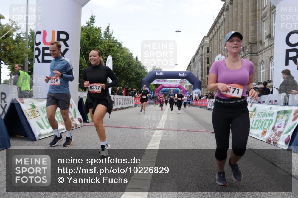 06.09.2026 - CURREX Alsterlauf Yannick Fuchs http://msf.ph/oto/10226829 06.09.2026 10:20:47 Ziel 4171, 4410, 4411, 4666, 5336, 5337, 6177, 6389, 6459 meine-sportfotos.de
