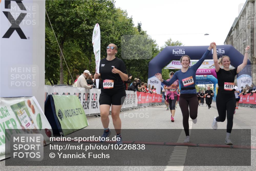 06.09.2026 - CURREX Alsterlauf Yannick Fuchs http://msf.ph/oto/10226838 06.09.2026 10:20:50 Ziel 2182, 4171, 4410, 4411, 4666, 5336, 5337, 6177, 6389, 6459 meine-sportfotos.de