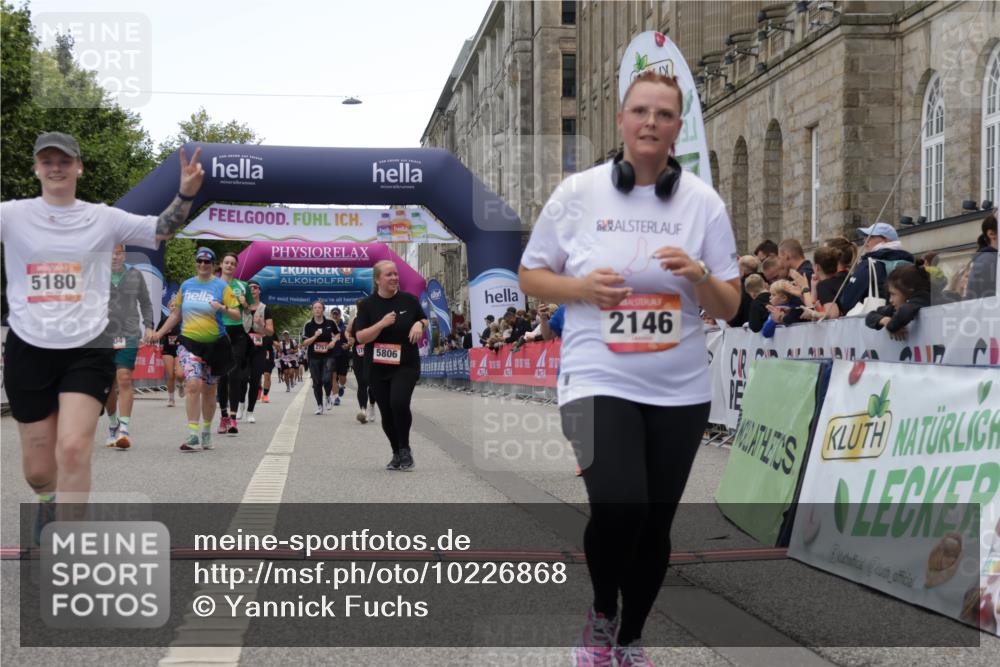 06.09.2026 - CURREX Alsterlauf Yannick Fuchs http://msf.ph/oto/10226868 06.09.2026 10:20:57 Ziel 2146, 2182, 2885, 4410, 4411, 4666, 5180, 5806, 6403, 6404 meine-sportfotos.de
