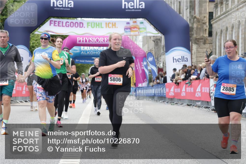 06.09.2026 - CURREX Alsterlauf Yannick Fuchs http://msf.ph/oto/10226870 06.09.2026 10:20:58 Ziel 2146, 2182, 2885, 4410, 4411, 4666, 5136, 5180, 5806, 6403, 6404 meine-sportfotos.de