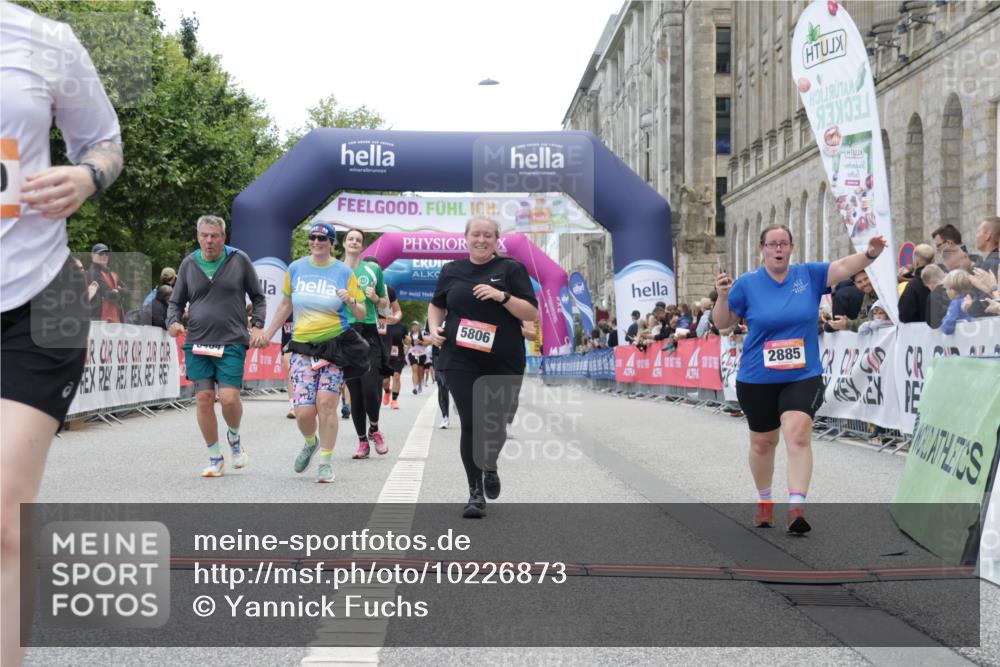 06.09.2026 - CURREX Alsterlauf Yannick Fuchs http://msf.ph/oto/10226873 06.09.2026 10:20:58 Ziel 2146, 2182, 2885, 4410, 4411, 4666, 5136, 5180, 5806, 6403, 6404 meine-sportfotos.de