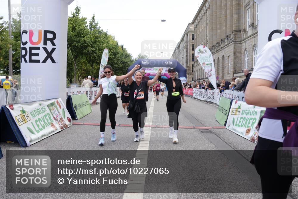 06.09.2026 - CURREX Alsterlauf Yannick Fuchs http://msf.ph/oto/10227065 06.09.2026 10:23:35 Ziel 2591, 2592, 2593, 2939, 3118, 3424, 4122, 4303, 5479, 5754, 8144 meine-sportfotos.de