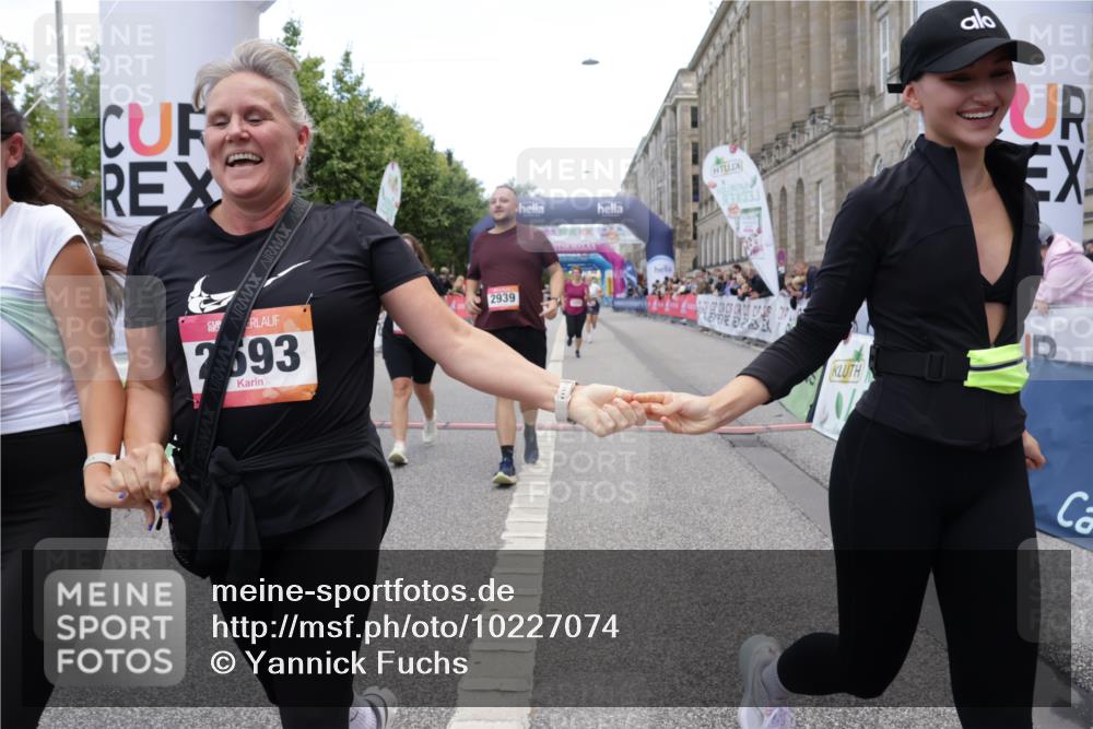06.09.2026 - CURREX Alsterlauf Yannick Fuchs http://msf.ph/oto/10227074 06.09.2026 10:23:36 Ziel 2591, 2592, 2593, 2939, 3118, 3424, 4122, 4303, 4659, 5479, 5754, 8144 meine-sportfotos.de