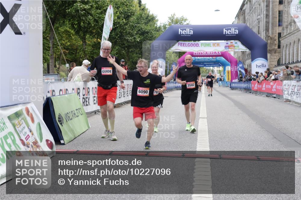 06.09.2026 - CURREX Alsterlauf Yannick Fuchs http://msf.ph/oto/10227096 06.09.2026 10:23:42 Ziel 2591, 2592, 2939, 3424, 3578, 3582, 4303, 4450, 4659, 6090, 8144 meine-sportfotos.de