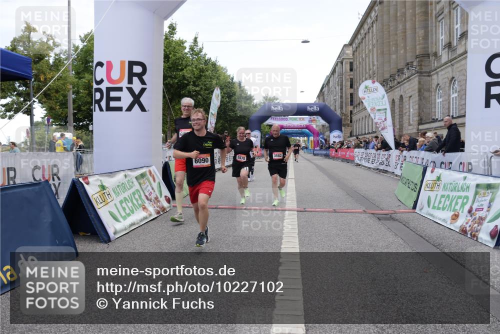 06.09.2026 - CURREX Alsterlauf Yannick Fuchs http://msf.ph/oto/10227102 06.09.2026 10:23:44 Ziel 3424, 3578, 3582, 4450, 4659, 6090, 8144 meine-sportfotos.de
