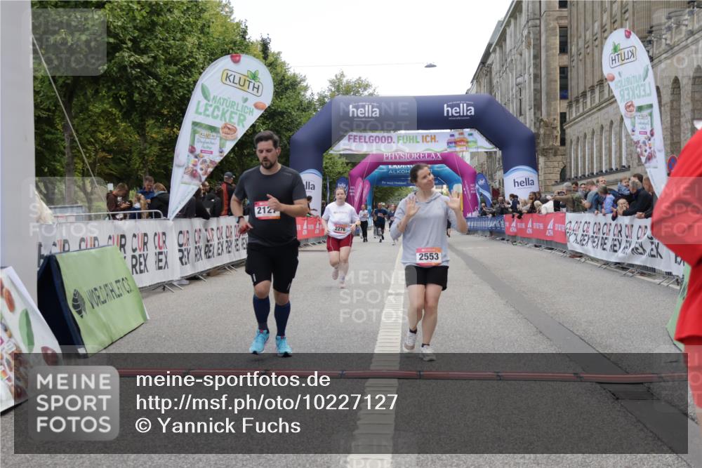 06.09.2026 - CURREX Alsterlauf Yannick Fuchs http://msf.ph/oto/10227127 06.09.2026 10:23:58 Ziel 2127, 2152, 2276, 2553, 5817, 6167 meine-sportfotos.de