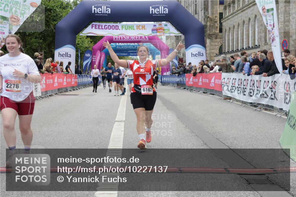 06.09.2026 - CURREX Alsterlauf Yannick Fuchs http://msf.ph/oto/10227137 06.09.2026 10:24:02 Ziel 2127, 2276, 2553, 5817, 6167 meine-sportfotos.de
