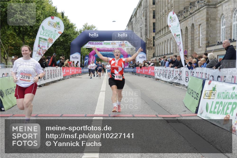 06.09.2026 - CURREX Alsterlauf Yannick Fuchs http://msf.ph/oto/10227141 06.09.2026 10:24:02 Ziel 2127, 2276, 2553, 5817, 6167 meine-sportfotos.de