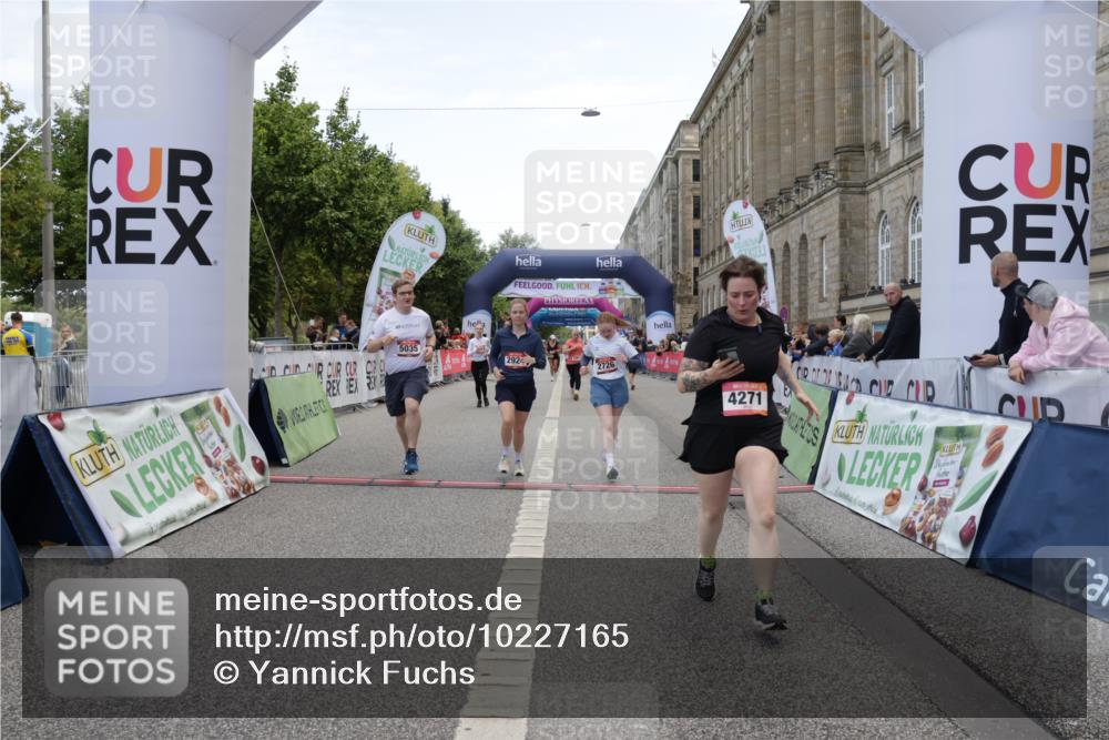 06.09.2026 - CURREX Alsterlauf Yannick Fuchs http://msf.ph/oto/10227165 06.09.2026 10:24:09 Ziel 2276, 2726, 2924, 3183, 3185, 4271, 5035, 6167 meine-sportfotos.de