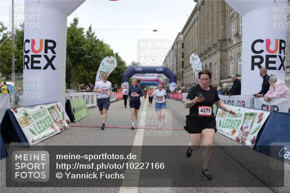 06.09.2026 - CURREX Alsterlauf Yannick Fuchs http://msf.ph/oto/10227166 06.09.2026 10:24:09 Ziel 2276, 2726, 2924, 3183, 3185, 4271, 5035, 6167 meine-sportfotos.de