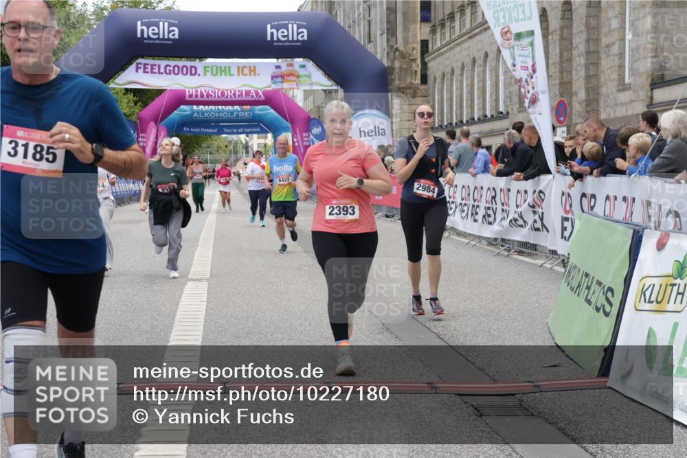 06.09.2026 - CURREX Alsterlauf Yannick Fuchs http://msf.ph/oto/10227180 06.09.2026 10:24:14 Ziel 2393, 2726, 2924, 3183, 3185, 3965, 4271, 4513, 4514, 5035, 5732, 6422 meine-sportfotos.de