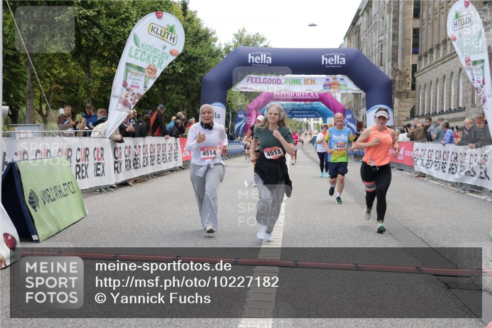 06.09.2026 - CURREX Alsterlauf Yannick Fuchs http://msf.ph/oto/10227182 06.09.2026 10:24:16 Ziel 2393, 2726, 2924, 3183, 3185, 3965, 4271, 4513, 4514, 5035, 5732, 6422 meine-sportfotos.de