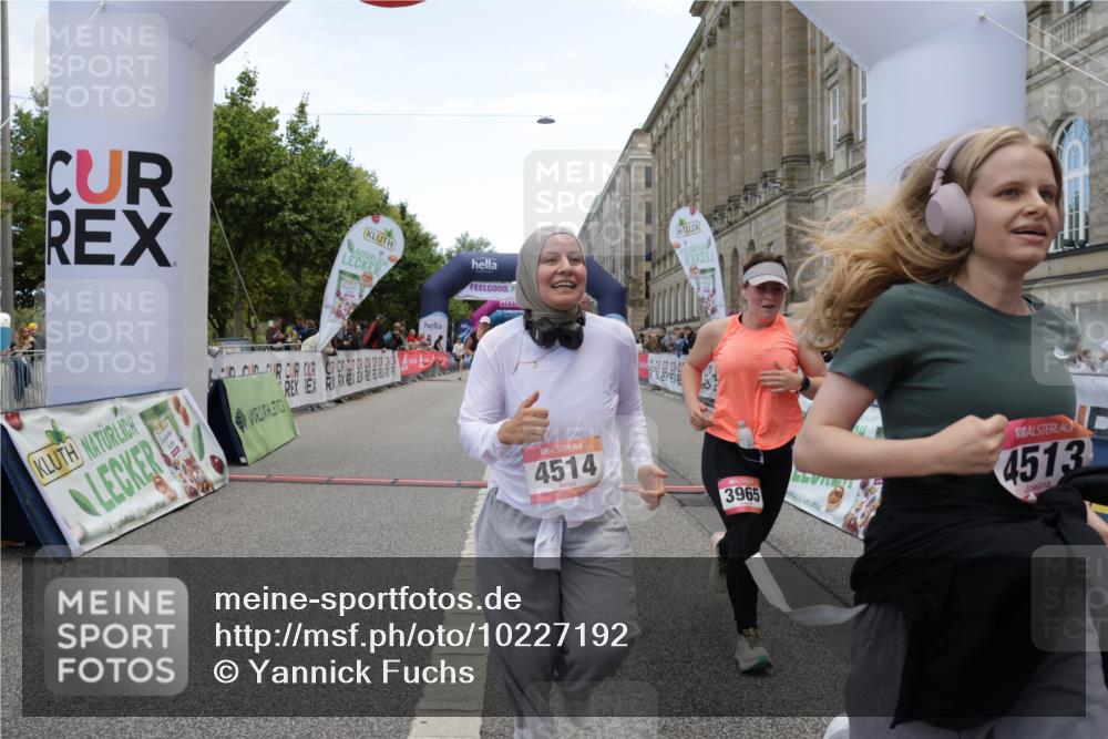 06.09.2026 - CURREX Alsterlauf Yannick Fuchs http://msf.ph/oto/10227192 06.09.2026 10:24:18 Ziel 2393, 3183, 3185, 3856, 3965, 4513, 4514, 5732, 6422 meine-sportfotos.de