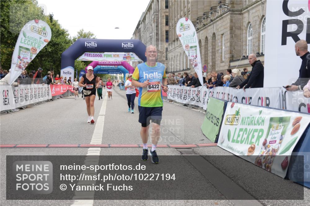 06.09.2026 - CURREX Alsterlauf Yannick Fuchs http://msf.ph/oto/10227194 06.09.2026 10:24:20 Ziel 2393, 3183, 3185, 3856, 3965, 4513, 4514, 5732, 6422 meine-sportfotos.de