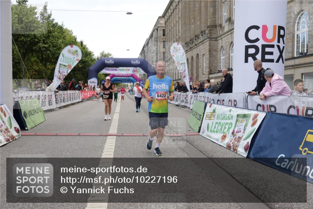 06.09.2026 - CURREX Alsterlauf Yannick Fuchs http://msf.ph/oto/10227196 06.09.2026 10:24:20 Ziel 2393, 3183, 3185, 3856, 3965, 4513, 4514, 5732, 6422 meine-sportfotos.de
