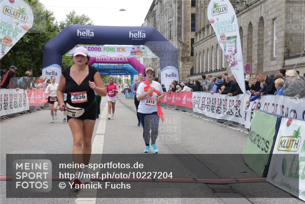06.09.2026 - CURREX Alsterlauf Yannick Fuchs http://msf.ph/oto/10227204 06.09.2026 10:24:22 Ziel 2393, 2662, 3856, 3965, 4513, 4514, 5604, 5732, 6422 meine-sportfotos.de