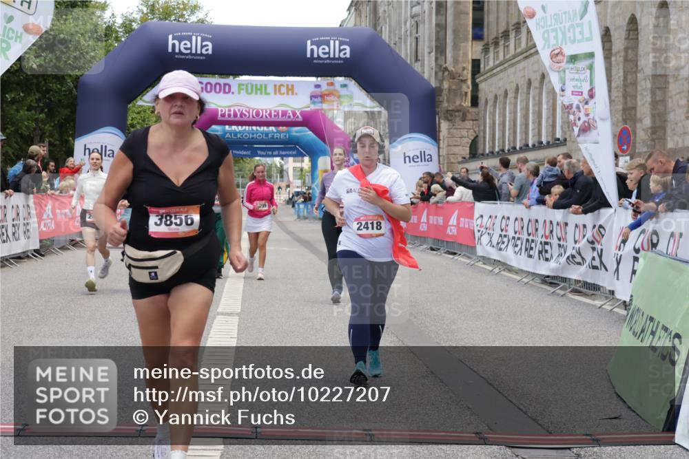 06.09.2026 - CURREX Alsterlauf Yannick Fuchs http://msf.ph/oto/10227207 06.09.2026 10:24:23 Ziel 2662, 3856, 3965, 4513, 4514, 5604, 6422 meine-sportfotos.de