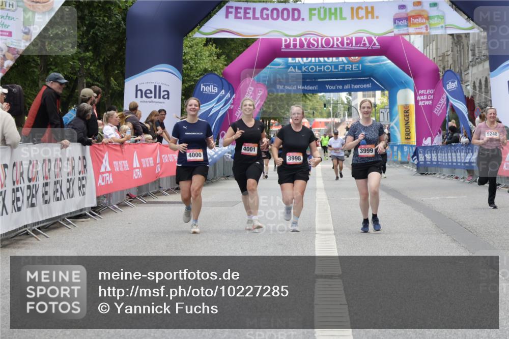 06.09.2026 - CURREX Alsterlauf Yannick Fuchs http://msf.ph/oto/10227285 06.09.2026 10:25:23 Ziel 4000, 6333 meine-sportfotos.de