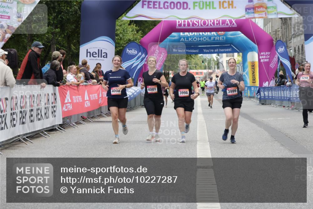 06.09.2026 - CURREX Alsterlauf Yannick Fuchs http://msf.ph/oto/10227287 06.09.2026 10:25:23 Ziel 4000, 6333 meine-sportfotos.de