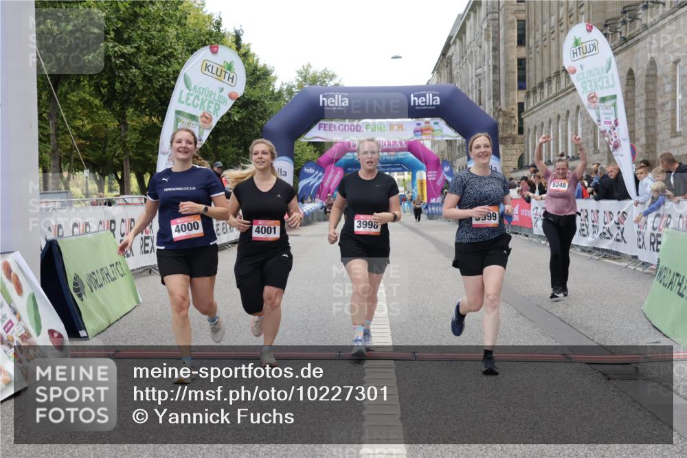 06.09.2026 - CURREX Alsterlauf Yannick Fuchs http://msf.ph/oto/10227301 06.09.2026 10:25:28 Ziel 3998, 3999, 4000, 4001, 5248, 6333 meine-sportfotos.de