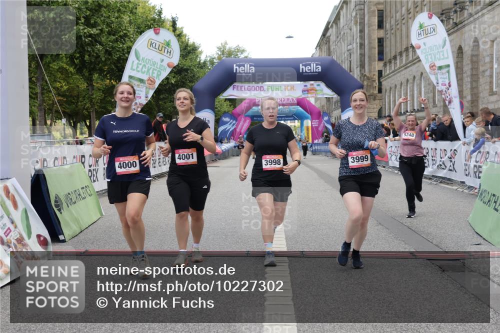 06.09.2026 - CURREX Alsterlauf Yannick Fuchs http://msf.ph/oto/10227302 06.09.2026 10:25:28 Ziel 3998, 3999, 4000, 4001, 5248, 6333 meine-sportfotos.de