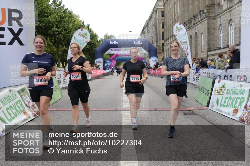 06.09.2026 - CURREX Alsterlauf Yannick Fuchs http://msf.ph/oto/10227304 06.09.2026 10:25:29 Ziel 3998, 3999, 4000, 4001, 5248, 6333 meine-sportfotos.de