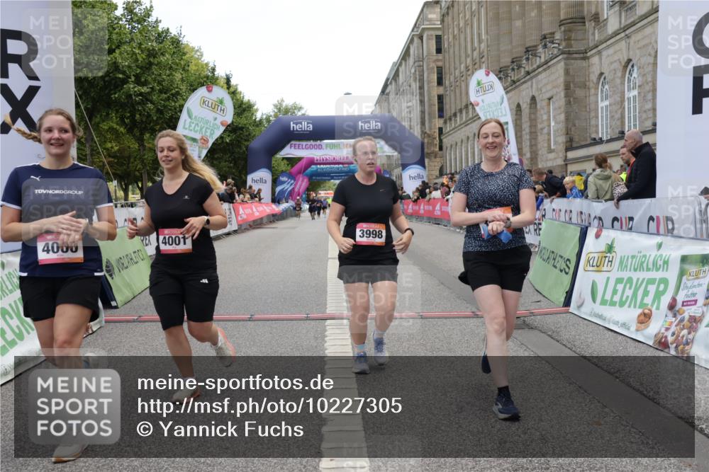 06.09.2026 - CURREX Alsterlauf Yannick Fuchs http://msf.ph/oto/10227305 06.09.2026 10:25:29 Ziel 3998, 3999, 4000, 4001, 5248, 6333 meine-sportfotos.de