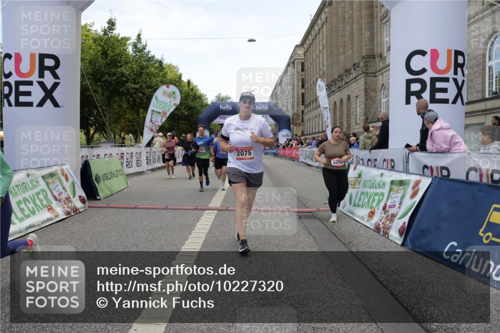 06.09.2026 - CURREX Alsterlauf Yannick Fuchs http://msf.ph/oto/10227320 06.09.2026 10:25:46 Ziel 2075, 2635, 2636, 3297, 3774, 4258, 6202, 6252, 6325 meine-sportfotos.de