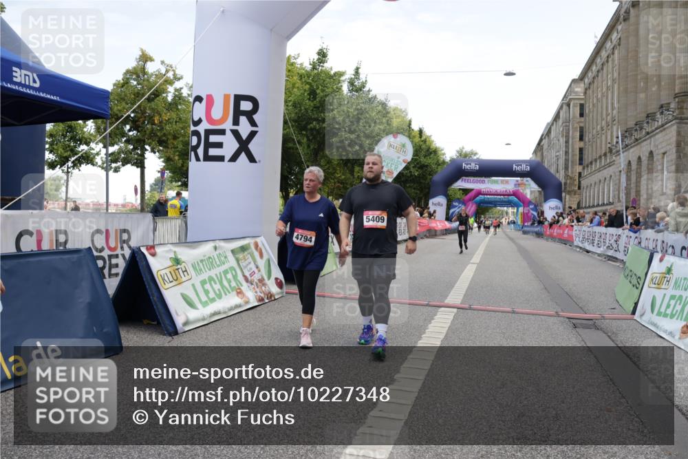 06.09.2026 - CURREX Alsterlauf Yannick Fuchs http://msf.ph/oto/10227348 06.09.2026 10:25:54 Ziel 2635, 2636, 3297, 4258, 4794, 5083, 5409, 6252, 6325 meine-sportfotos.de