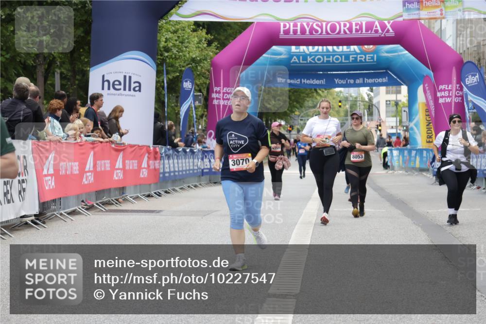 06.09.2026 - CURREX Alsterlauf Yannick Fuchs http://msf.ph/oto/10227547 06.09.2026 10:27:37 Ziel 3070, 4307 meine-sportfotos.de