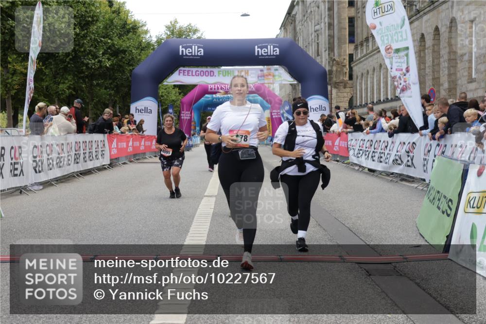 06.09.2026 - CURREX Alsterlauf Yannick Fuchs http://msf.ph/oto/10227567 06.09.2026 10:27:45 Ziel 3070, 4095, 4307, 4544, 5478, 8053 meine-sportfotos.de
