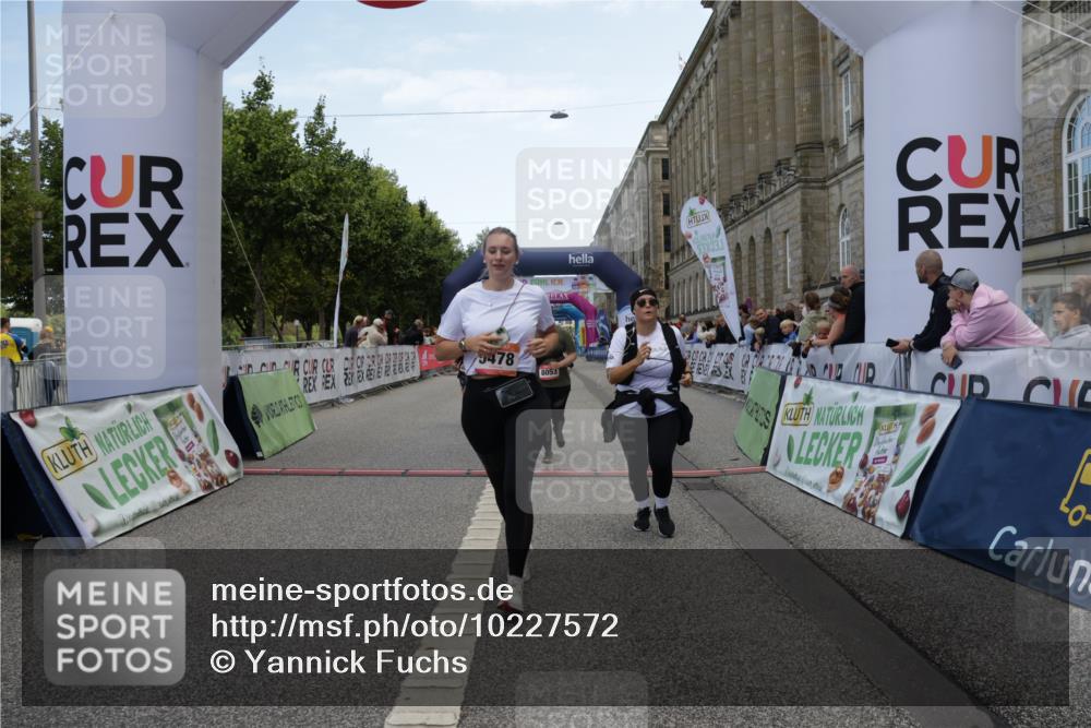 06.09.2026 - CURREX Alsterlauf Yannick Fuchs http://msf.ph/oto/10227572 06.09.2026 10:27:46 Ziel 3070, 4095, 4544, 5478, 8053 meine-sportfotos.de
