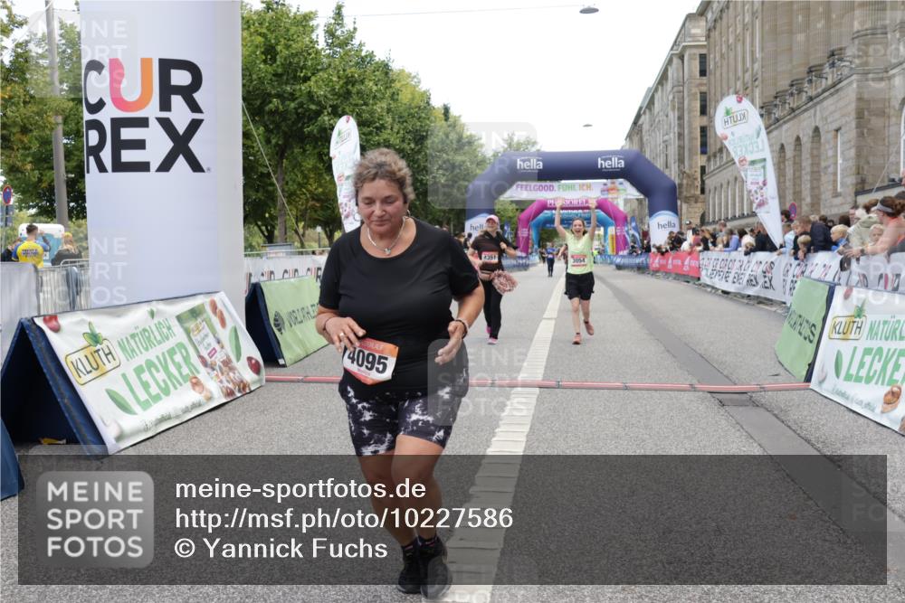 06.09.2026 - CURREX Alsterlauf Yannick Fuchs http://msf.ph/oto/10227586 06.09.2026 10:27:51 Ziel 3054, 4095, 4214, 4351, 4544, 5478, 8053 meine-sportfotos.de