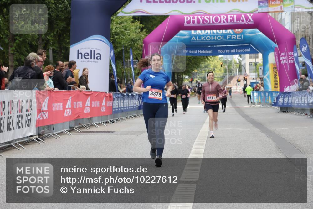 06.09.2026 - CURREX Alsterlauf Yannick Fuchs http://msf.ph/oto/10227612 06.09.2026 10:28:00 Ziel 3054, 3379, 4214, 4351 meine-sportfotos.de