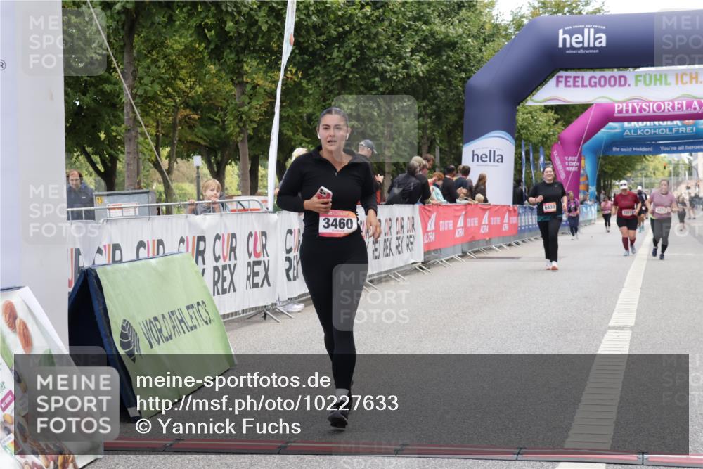 06.09.2026 - CURREX Alsterlauf Yannick Fuchs http://msf.ph/oto/10227633 06.09.2026 10:28:18 Ziel 3460 meine-sportfotos.de