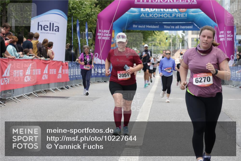 06.09.2026 - CURREX Alsterlauf Yannick Fuchs http://msf.ph/oto/10227644 06.09.2026 10:28:25 Ziel 2051, 3460, 6270, 6430 meine-sportfotos.de