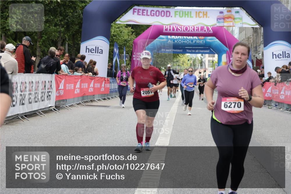 06.09.2026 - CURREX Alsterlauf Yannick Fuchs http://msf.ph/oto/10227647 06.09.2026 10:28:27 Ziel 2051, 6270, 6430 meine-sportfotos.de
