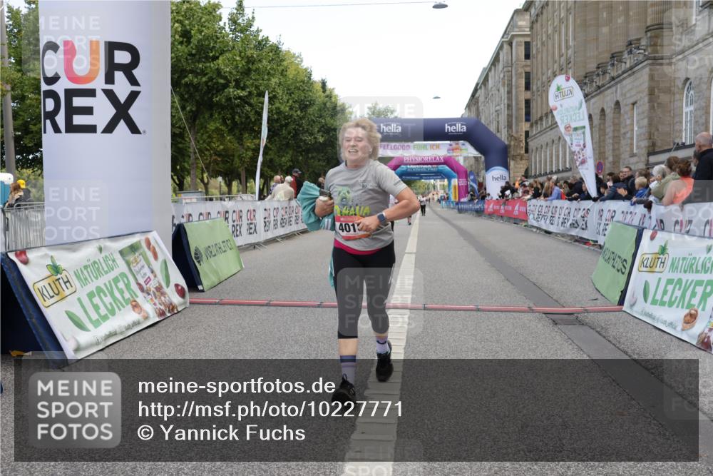 06.09.2026 - CURREX Alsterlauf Yannick Fuchs http://msf.ph/oto/10227771 06.09.2026 10:29:49 Ziel 2461, 2926, 4018 meine-sportfotos.de