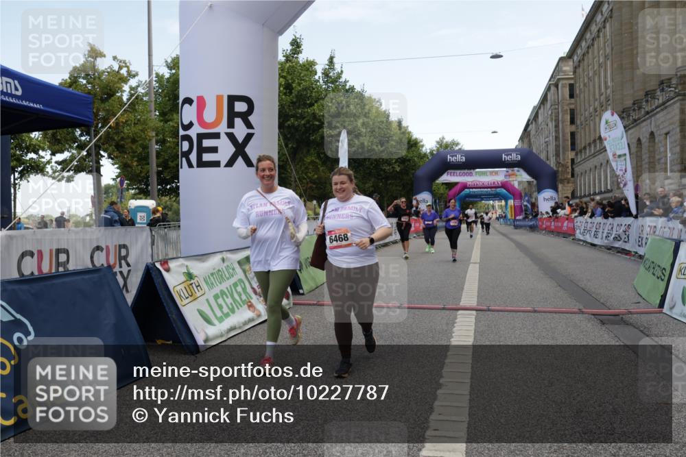 06.09.2026 - CURREX Alsterlauf Yannick Fuchs http://msf.ph/oto/10227787 06.09.2026 10:29:56 Ziel 2684, 6440, 6462, 6468 meine-sportfotos.de