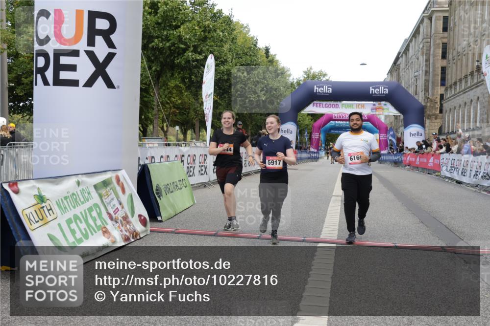06.09.2026 - CURREX Alsterlauf Yannick Fuchs http://msf.ph/oto/10227816 06.09.2026 10:30:09 Ziel 2508, 4917, 5244, 5917, 6169 meine-sportfotos.de