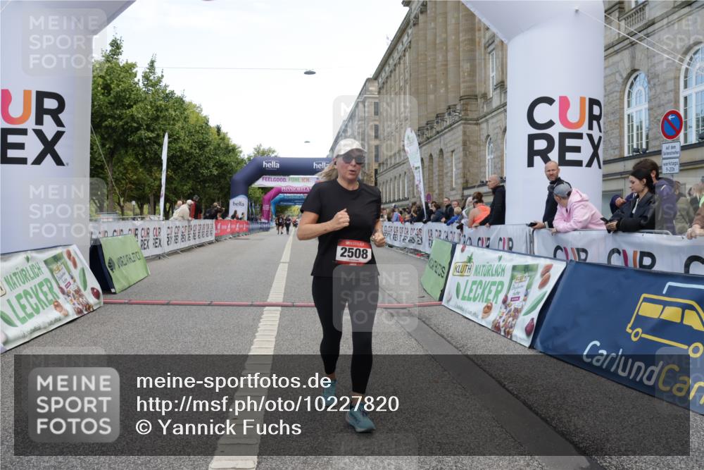 06.09.2026 - CURREX Alsterlauf Yannick Fuchs http://msf.ph/oto/10227820 06.09.2026 10:30:13 Ziel 2508, 5244, 5917, 6169 meine-sportfotos.de