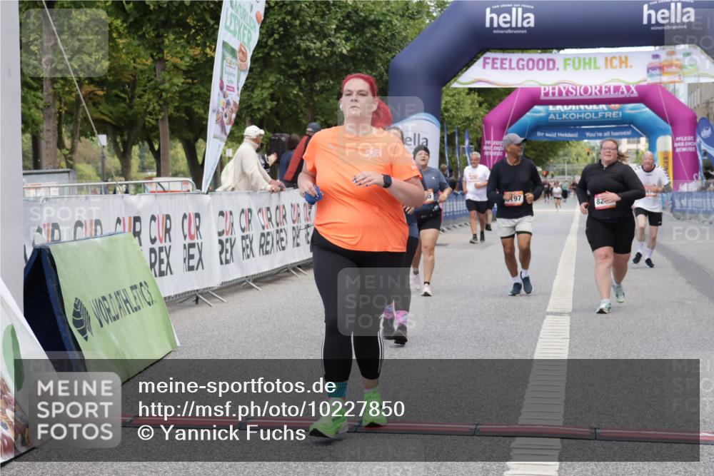 06.09.2026 - CURREX Alsterlauf Yannick Fuchs http://msf.ph/oto/10227850 06.09.2026 10:30:51 Ziel 2444, 3676, 4024, 4026, 4853, 6195, 6197, 8209 meine-sportfotos.de