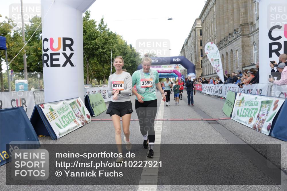 06.09.2026 - CURREX Alsterlauf Yannick Fuchs http://msf.ph/oto/10227921 06.09.2026 10:31:43 Ziel 3350, 3936, 3937, 5368, 5907, 6374, 8033 meine-sportfotos.de