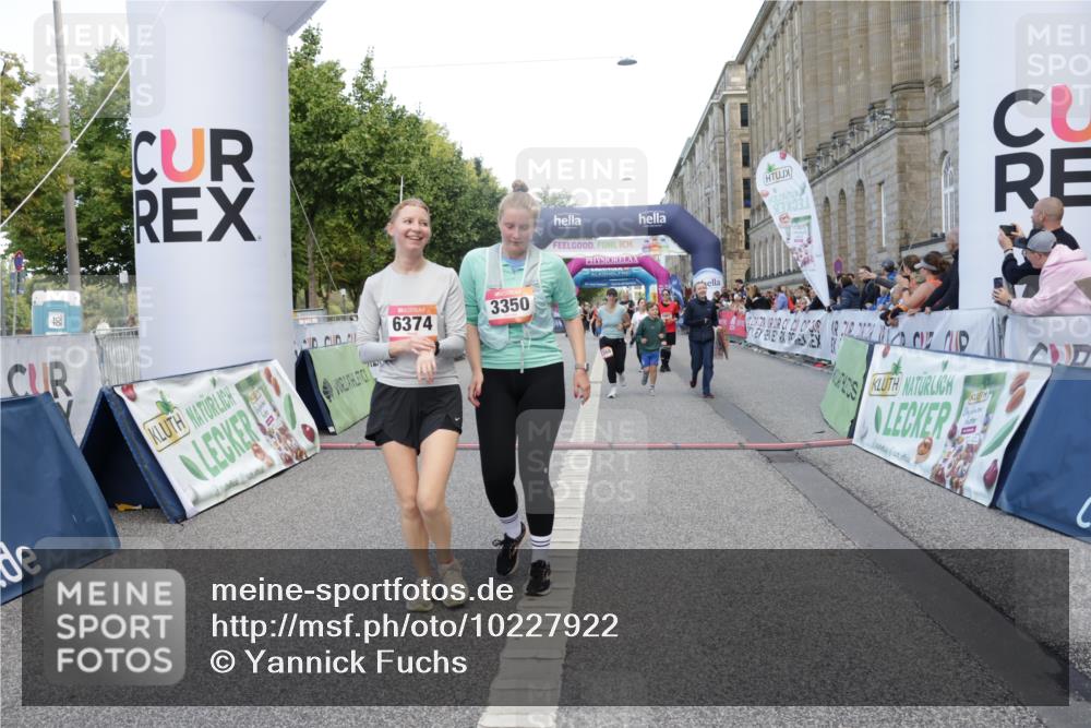 06.09.2026 - CURREX Alsterlauf Yannick Fuchs http://msf.ph/oto/10227922 06.09.2026 10:31:43 Ziel 3350, 3936, 3937, 5368, 5907, 6374, 8033 meine-sportfotos.de